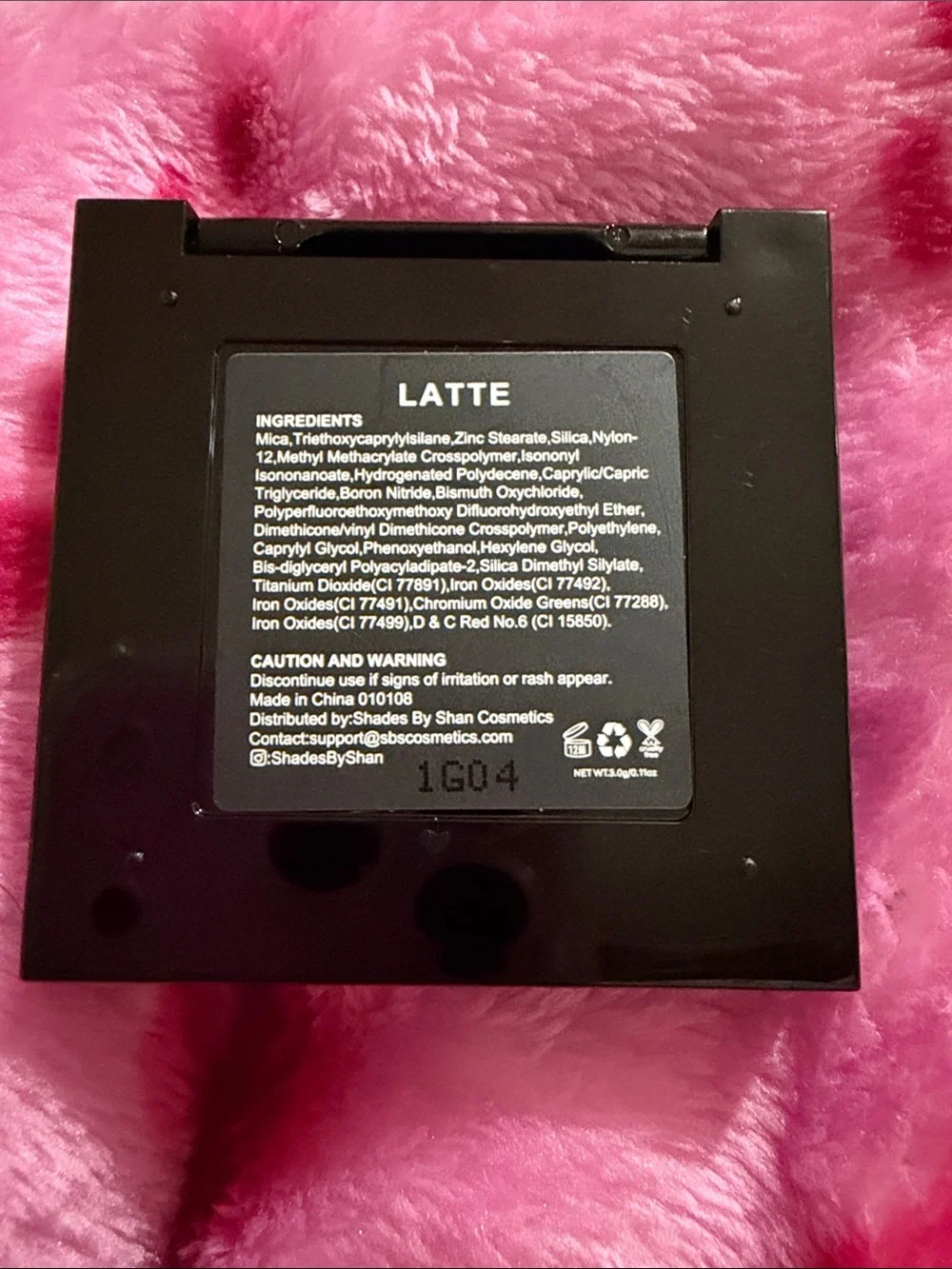 Shades by Shan Compact Bronzer in Latte